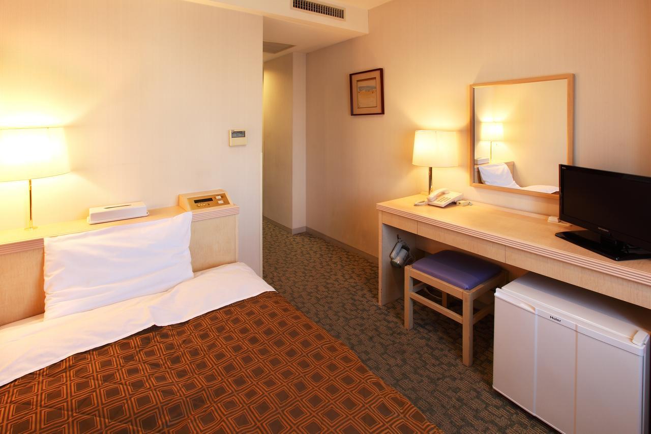 Hotel Shinto Chikusei Екстер'єр фото